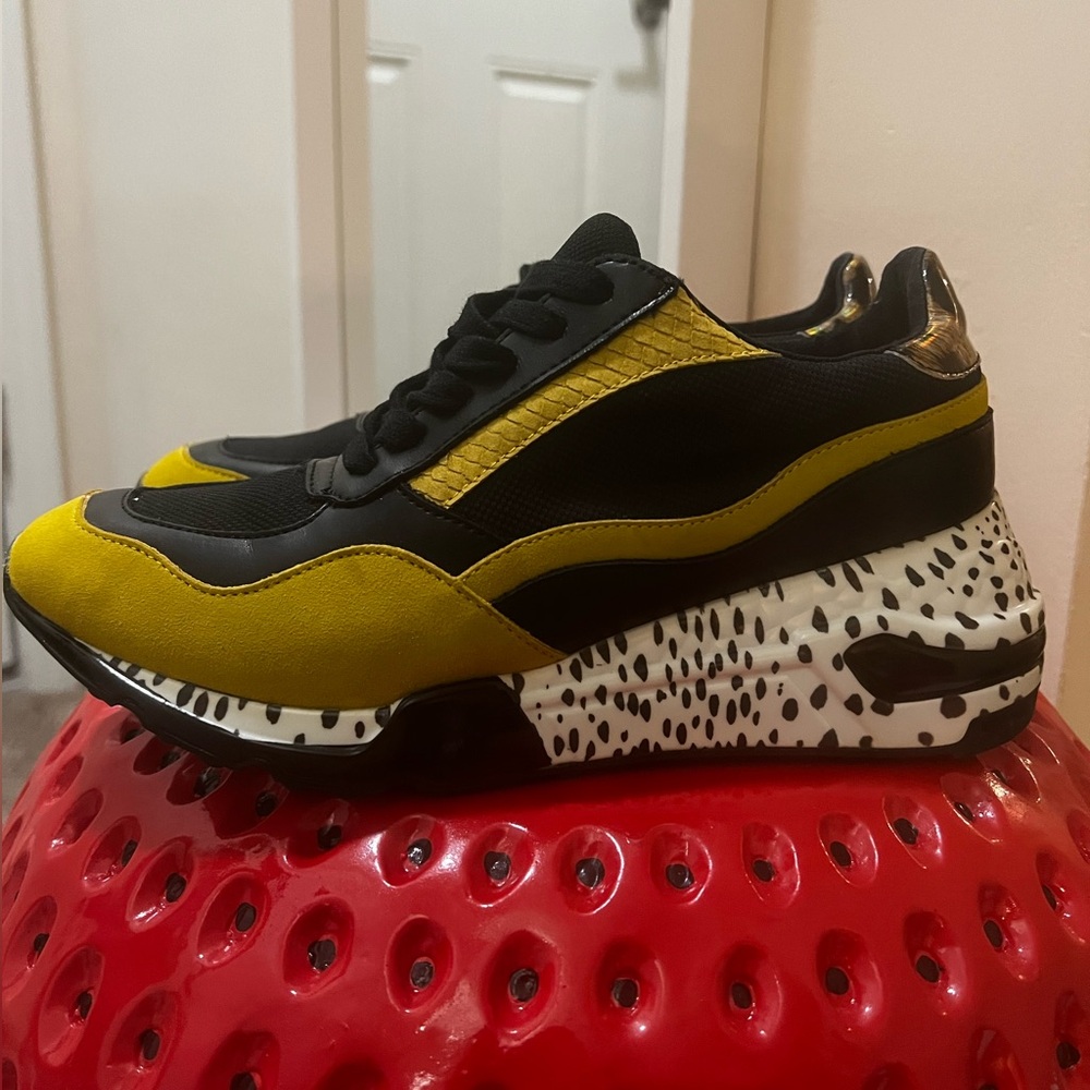 Steve Madden Blazer Platform Sneaker